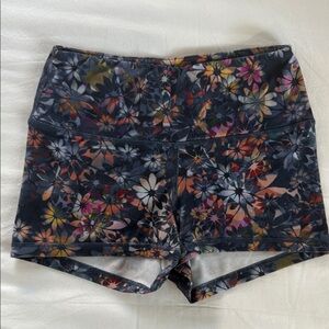 Fleo Shorts - S
